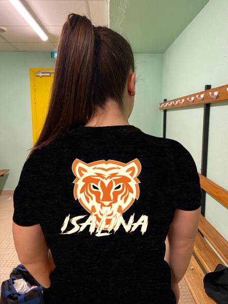Réalisation du design du t-shirt d’échauffement d’un club de handball proche de Lyon
